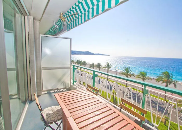 Luxury Sea Front Condo Milord
